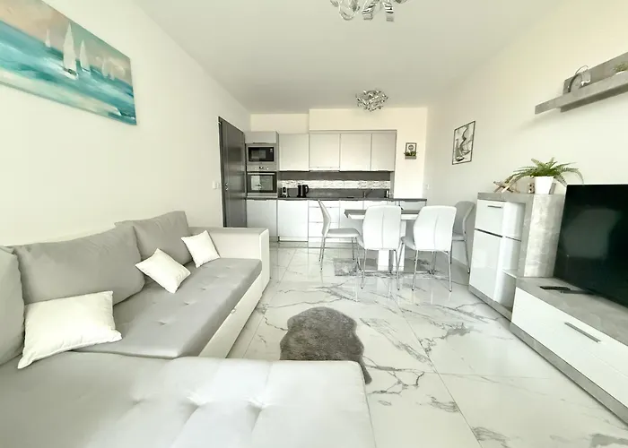Villa Bauhaus Wellness Apartman 204