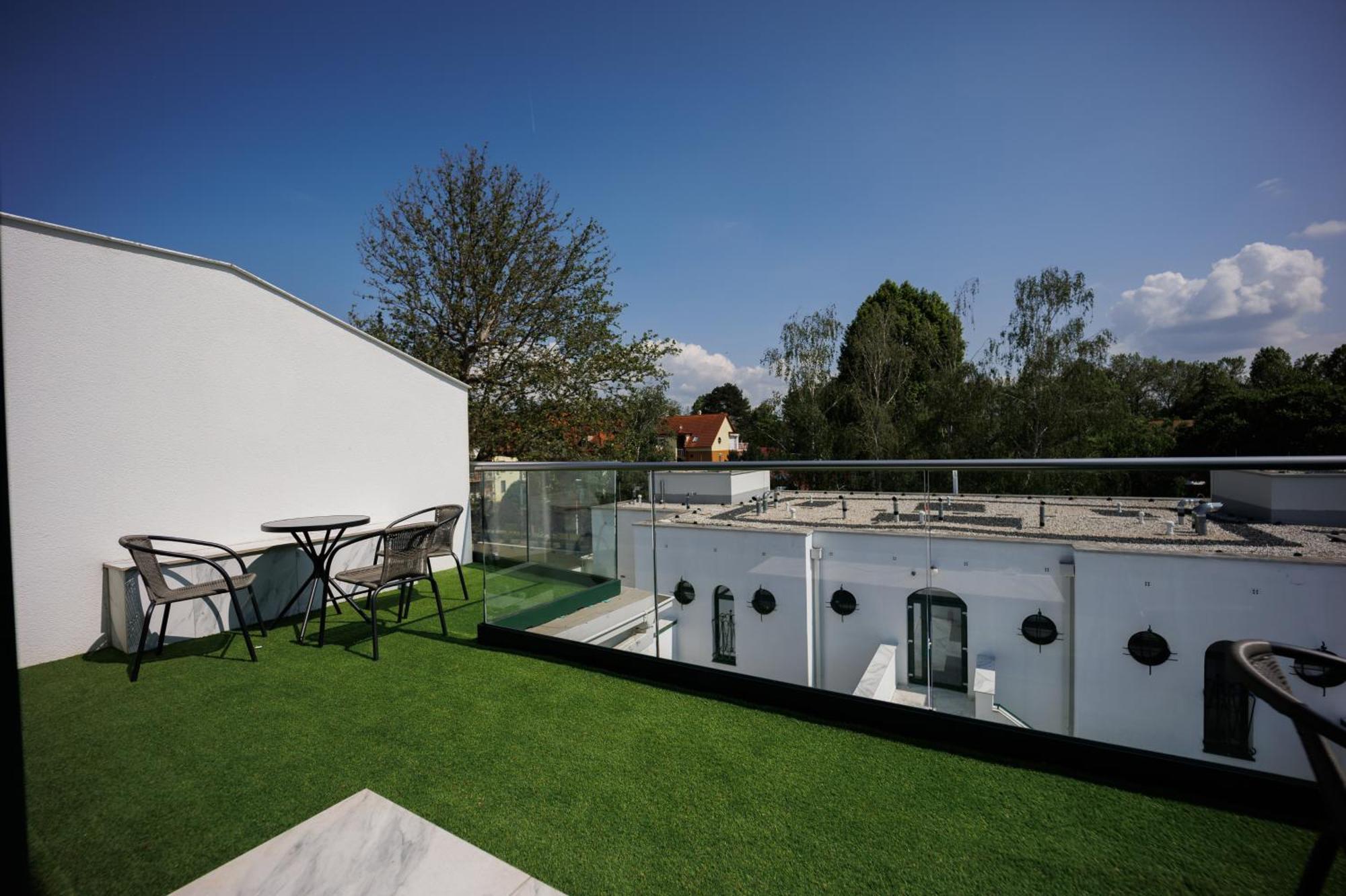 Bauhaus Wellness 204 Apartment *