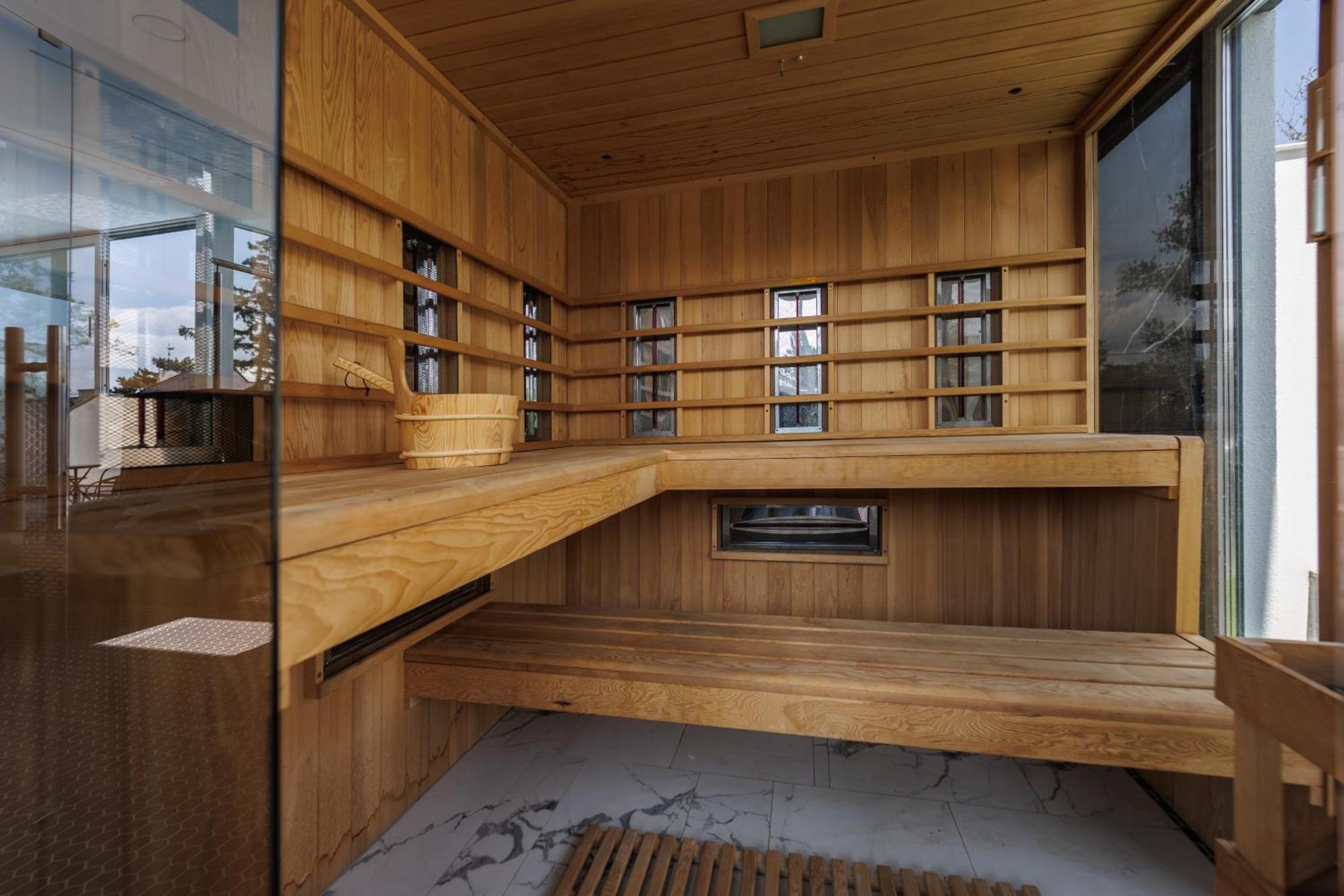 Apartment Bauhaus Wellness 204 *